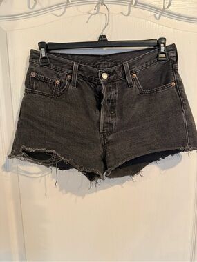 Levi's 501 black denim distressed raw hem jean shorts button fly size 29 hi-rise